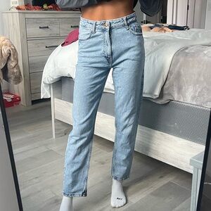 Zara Light/Mid Wash Mom Jeans